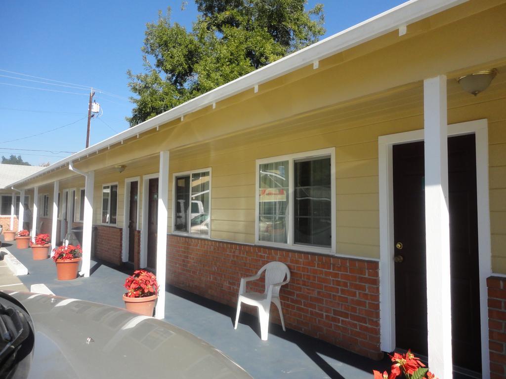 Colusa Motel Kültér fotó